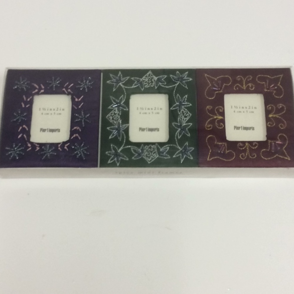 Pier One Frames